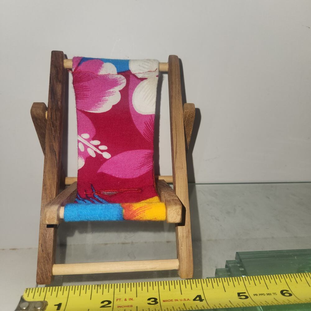Mama Ko Kauai Hawaii Cell Phone Holder Doll Chair